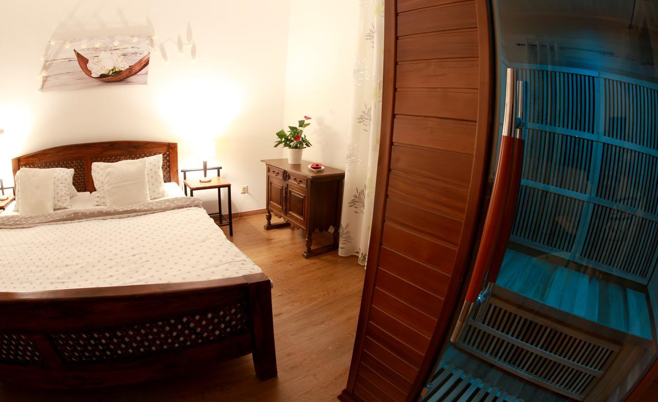 Penzion Recall Hotel Troskovice Eksteriør billede