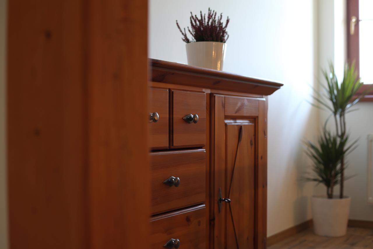 Penzion Recall Hotel Troskovice Eksteriør billede